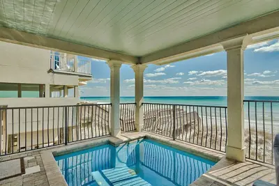 Image de Superbe Maison de Vacances en Bord de mer Avec Piscine Privée et vue Magnifique sur le Golfe!