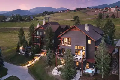 Image de Wildhorse Chalet: Soyez près des pistes - 3br