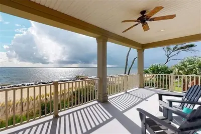 Image de Ocean Cottage 123 - Beachfront et Poolside! Cool!