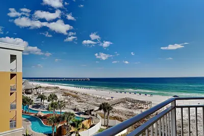 Image de Gulf Front Condo! ~ Vues étonnantes ~ Balcon privé, WiFi gratuit et superbes équipements du complexe!