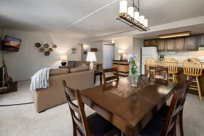 Trails End 507 Ski-in / Ski-out Condo Downtown Breckenridge