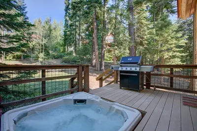 Image de North Shore Bliss - Superbe et spacieux 3 Br + Loft avec bain Ă remous