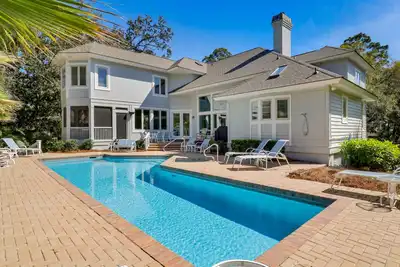 Image de Belle maison avec piscine & Spa Gratuit en saison - Étapes pour aller à la plage! 2ème rangée d'océan!