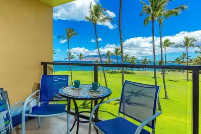 Image de Lovely 1 Bdrm Ocean Front Condo - À partir de 159 $. 00 / nuit - Kihei Surfside # 311