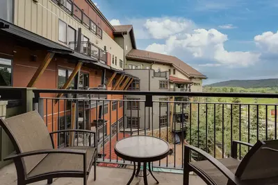 Image de Piney Mountain Residence: Une place de bateau à vapeur - 4br avec Mountain View
