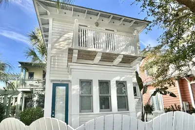 Image de 1 Br à Seaside, King Master - 20% d'économie de couleurs d'automne