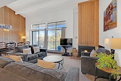 7ème nuit gratuite! Penthouse avec vue sur la montagne, Wi-Fi et garage