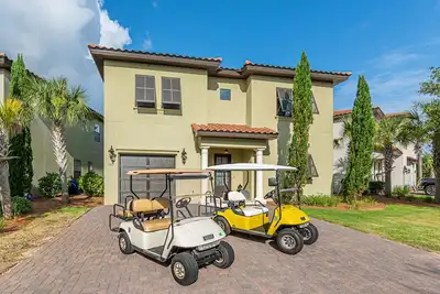 Image de Villa Lago 1977 ~ 2 Chariots De Golf Inclus! ~ Tram Gratuit & Wifi! ~ Près de la plage