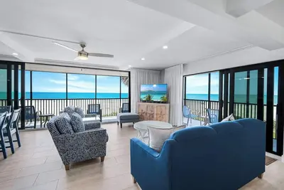 Image de Sundial A210 2 Chambres Beachfront Plus 100 $ De Remise Sur Les Plages Vip Beach Resort