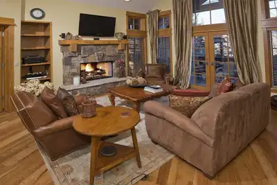 Image de Spacieux, luxueux Ski-In / Ski-Out w / vues, bain Ă remous! Bachelor Gulch, Beaver Creek