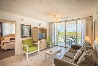 Image de Condo Resort w / parking privé, piscine partagée, bain à remous - chien Ok! Conviviale et familiale!