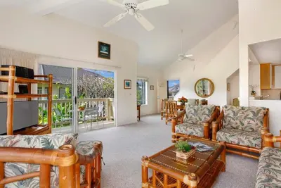 Image de Poipu Lovely Garden View à quelques pas de la piscine \"A \/ C Master & Guest Bedroom\" * Regency 524 *