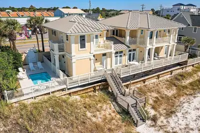 Image de Superbe Maison de Vacances en Bord de mer à Miramar Beach w / Vues Spectaculaires sur le Golfe!