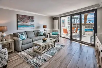 Image de Gestionnaire de Messagerie 4 / 28-5 / 2 Votre Total 680 $, Sortir de la Piscine, en Bord de mer Incroyable