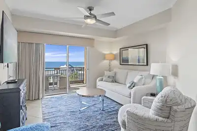 Image de Cuisine et salles de bains rénovées - Récemment redécorées - Condo sur la plage Westwinds!