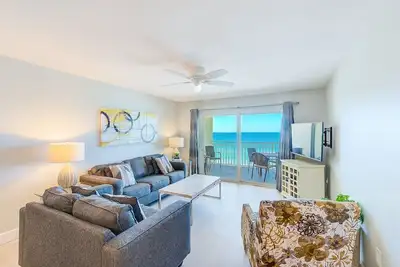 Image de Condo 505: Six lits. Front de plage direct.