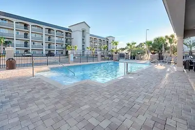 Image de Luxueux Condo Miramar à la plage! Piscine communautaire et spa! ! ~ 8 personnes ~