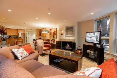 Image de Ski-In / Ski-Out Condo à Vail