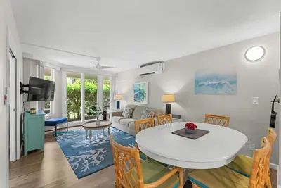 Image de Maui Banyan Q-109, 2 chambres, rez de chaussée, accès à la piscine, bain à remous, à pied de la plage, 8 personnes