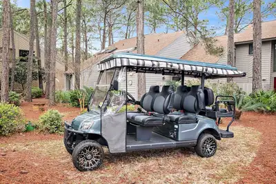 Image de ~ Vues De Cours De Golf! ~ Tram gratuit et Wifi! ~ Loft Additionnel! !