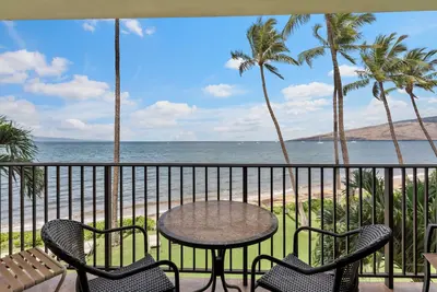 Image de Belle Beach Front 1 Bdrm Condo - À partir de 189 $. 00 / nuit - Plage de Kihei # 305