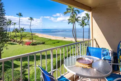 Image de Vue panoramique sur l'océan depuis les rivages de Menehune 425 2bd 2ba Des prix imbattables! 6 personnes.