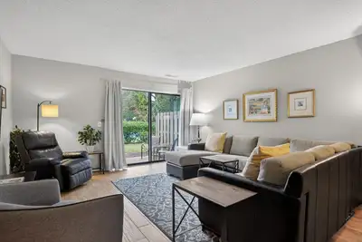 Image de Courtside 43 - Appartement Forest Beach au 1er étage