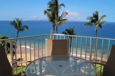 Image de Magnifique Oceanfront Condo! - Tarifs Ă partir de 200 $. 00 / nuit - Kamaole Nalu # 604