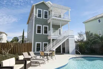 Image de Fabuleux Blue Mountain Beach Home! ~ Piscine privée ~ Accès à la plage privée