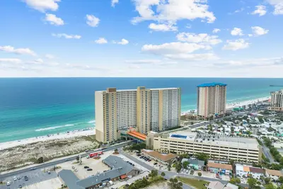Image de UNITÉ De Front De Mer! Ouvert 8 / 24-30! Confortablement Sleeps 8!