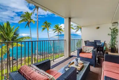 Image de Vues spectaculaires et intérieur somptueux - commence à 525 $. 00 / nuit - Royal Mauian # 418