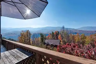 Image de Alpine Windsong, 2 chambres, 6 personnes, cheminée à gaz, bain à remous, vue