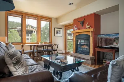 Image de Fantastique Condo 2 Bd | Ski In / Ski Out! | Nouveau remodelage | Excellentes installations | Vues de diviser