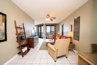 Image de email for Great Spring rates! Remodelé Phoenix X Unit 1205 1br / 1. 5b