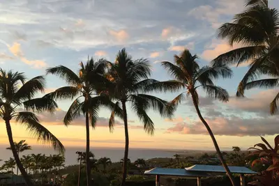 Image de Vues incroyables sur l'océan et le coucher du soleil | Piscine | Communauté fermée | À partir de 324 $ / nuit