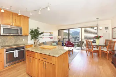 Image de Four Paddle Vue sur la montagne avec une cuisine complète, Ac, laveuse / sécheuse, WiFi, parking.