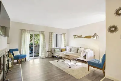 Image de Beachwalk 125 - Maison de ville rénovée de 3 chambres