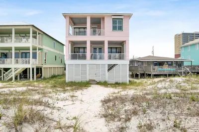 Image de Vues incroyables sur la plage! Accueil en bord de mer à Gulf Shores | Parfait pour les événements!