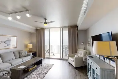 Image de Chaises de plage incluses! Gulf front 1bed 2bath sleeps 6 Great Luxury Unit