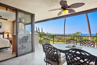 Image de Grand terrain de golf et vue sur l'océan | Lieu Concenient | À partir de 150 $ / n