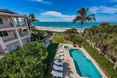 Image de Front de mer de luxe avec piscine Beach Home - Aqua Escape exclusif