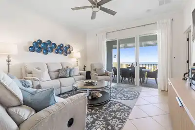 Image de Hou La La! Magnifique 5ème étage Signature Oceanfront - Unité 453! !