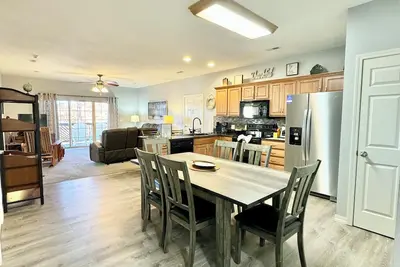 Image de * 3 Br, 2 salles de bains appartement sur Table Rock Lake avec Access Dock