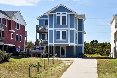 Image de Flip Flop Inn: Vues exceptionnelles avec piscine privée et bain à remous. Courte promenade à la plage