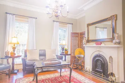 Image de Restez avec Lucky Savannah: maison historique parfaite pour une famille en vacances