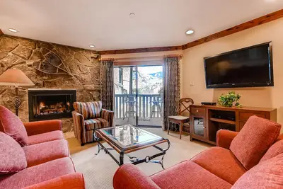 Image de Vail Condo près de la télécabine Eagle Bahn dans le village de Lionshead | Westwind 201