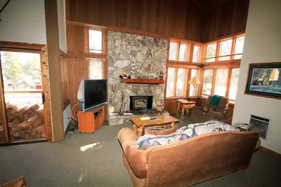 Image de Mountainback # 63 2 chambres avec den et grenier est à proximité de la piscine et arrêt de la navette!