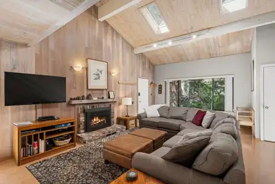 Image de 214 Forest Pines: 4 Br / 2 Ba copropriété à Incline Village, pour 8 personnes