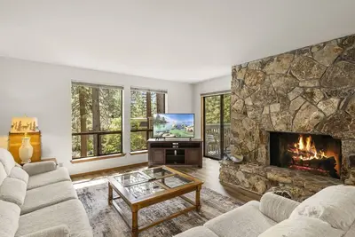 Image de 1 Sky Lake: 3 Br / 2. 5 Ba copropriété à Incline Village, pour 6 personnes