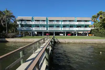 Image de L'Anna Maria Island Beach Palms 2b-Entouré par Dock eau Piscine chauffée-privé